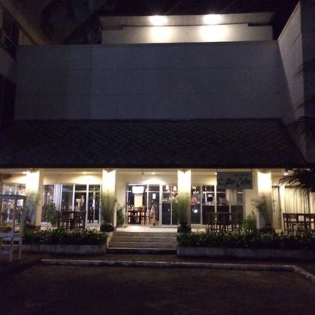 Paradorn Inn تشمبتون المظهر الخارجي الصورة
